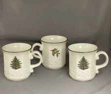 3 Vintage Cuthbertson England Original Christmas Tree Coffee-Hot chocolate mugs