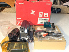 Canon ZR500 MiniDV Camcorder Kit w/ Box Battery Charger Cables OPEN BOX NOS MINT