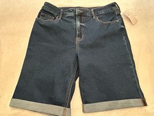 Old Navy Women  s Dark Wash High Rise Denim Bermuda Shorts Size 12 NWOT CuffedHem
