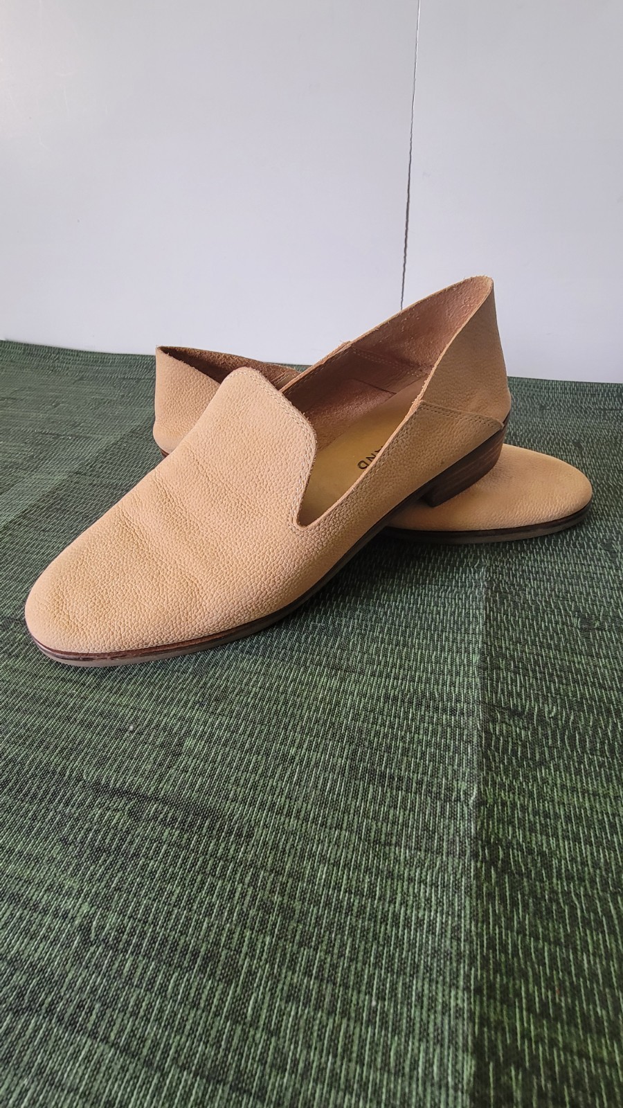 Lucky Brand Cahill Loafers Women’s Size 7.5 M Tan Soft Leather Slip On Shoes