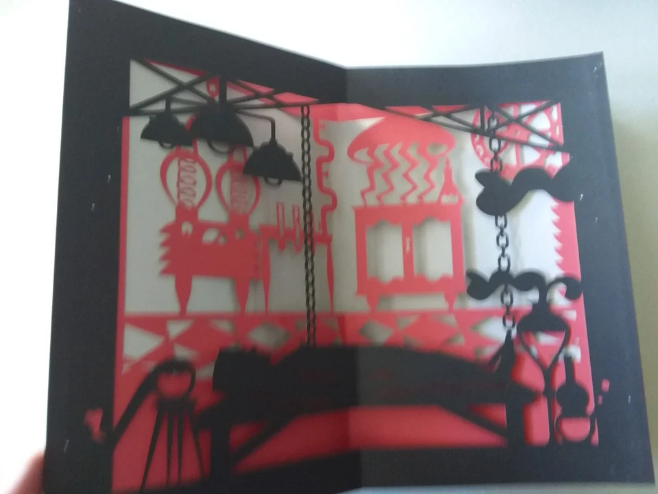 FRANKENSTEIN  ILLUSTRAZIONI E INGEGNERIA CARTOTECNICA DI AGNESE BARUZZI - Immagine 4 di 4