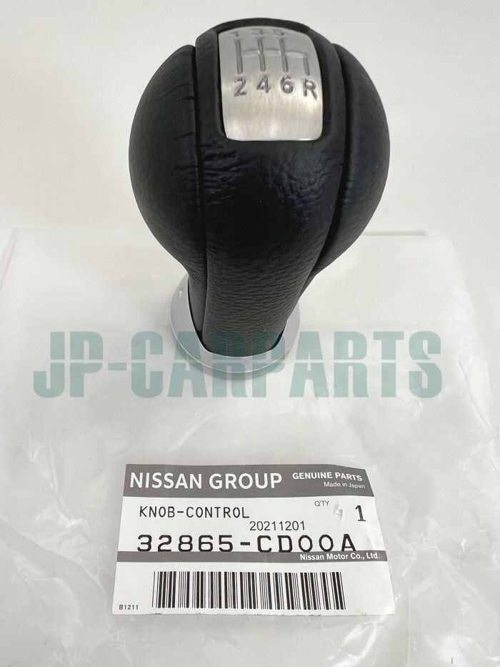 GENUINE NISSAN GEAR SHIFT KNOB MANUAL TRANSMISSION 32865
