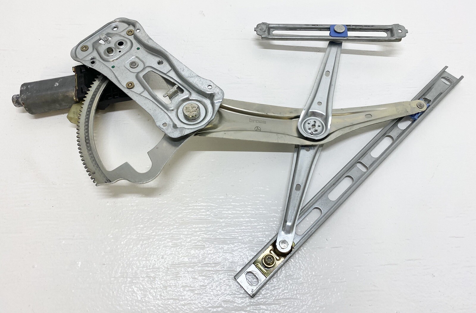 Genuine OEM Front Right Window Regulator for MERCEDES 2087200846  