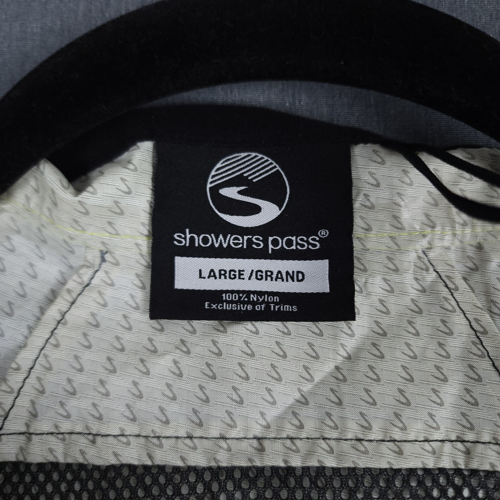 Showers Pass Cycling Jacket Womens Large Neon Yellow Hi Vis Reflective Full Zip