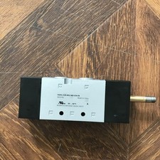 1PCS NEW FESTO VUVS-LT25-M52-MD-G14-F8 solenoid valve 8035181