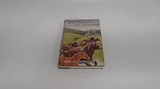 			Round up on Exmoor (1st ed), Mary De La Mahotiere, Lutterworth Pr		