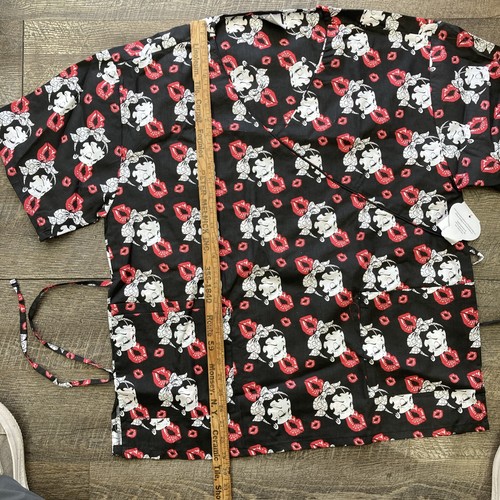 NWT betty boop nurse scrub top size 2X Black And Red - Picture 5 of 6