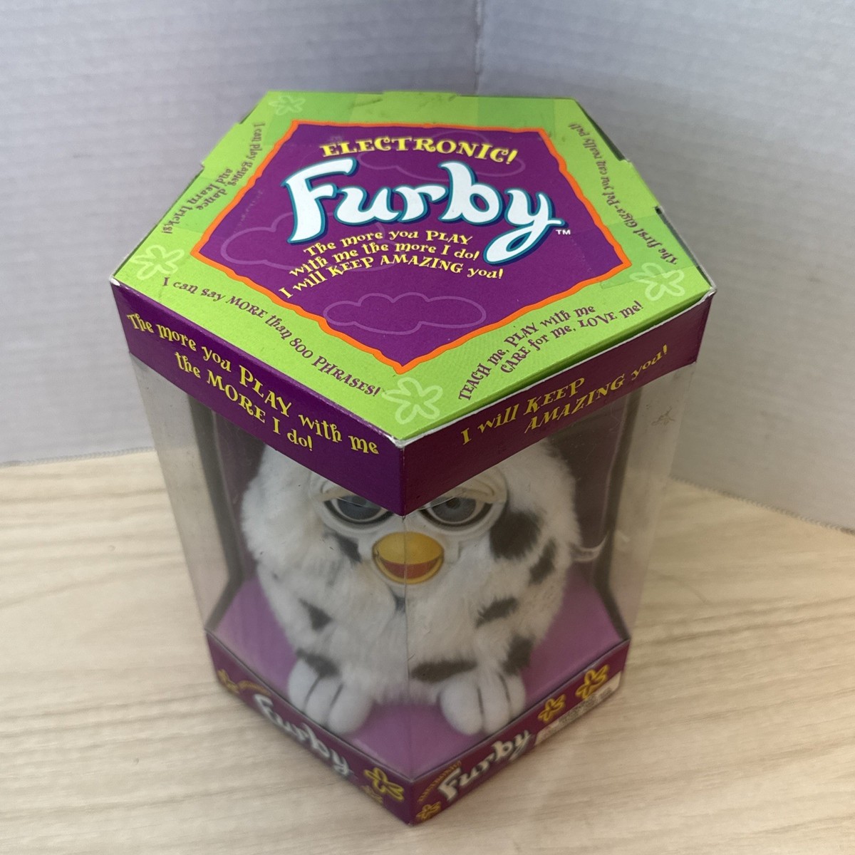 Big in the Fergi ブラインドボックス New Box 1998 Furby Cow Dalmation Black Spots 70-800 Blue Eyes