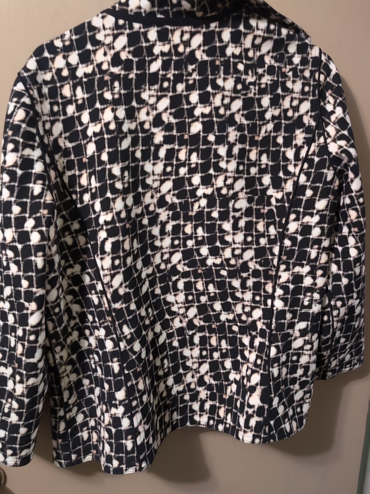 Reversible Jacket Size Medium Large - image 10