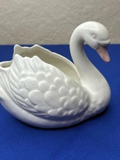 Fitz & Floyd – White Pottery Swan Candleholder