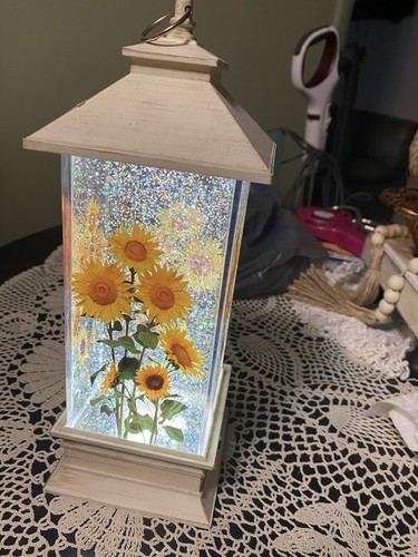 Illuminated Sunflower Lantern LED Snow Globe Multicolor Decorative