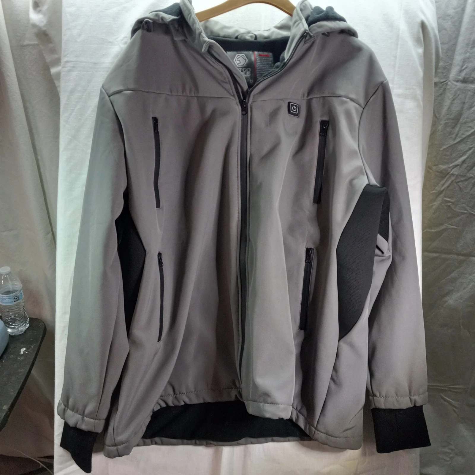 Matco heated jacket with hood Gray and black. 2X. Unisex. Needs battery pack.