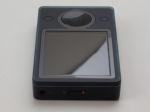 Microsoft Zune Digital Media MP3 Player (1089) 30GB - Black - WORKS! - J9949 - Picture 6 of 8