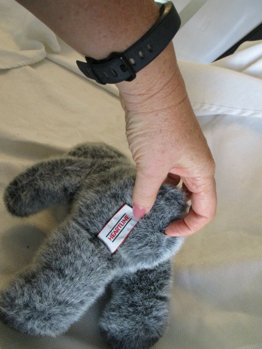 Vintage 1990 Heartline Plush Stuffed Animal Bear gray grey 9