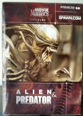 McFarlane Toys Alien and Predator Deluxe Boxed Set Movie Maniacs 5