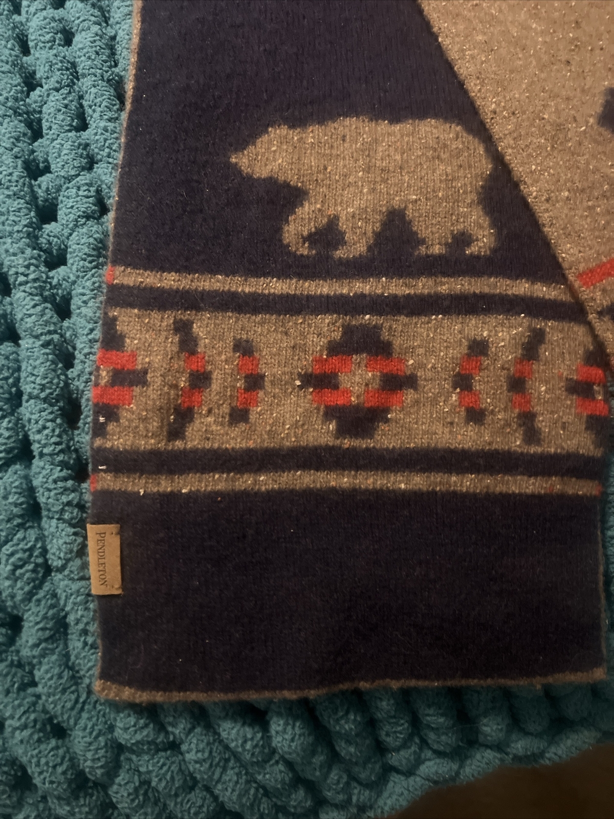 Pendleton Bear Scarf Wool - image 3