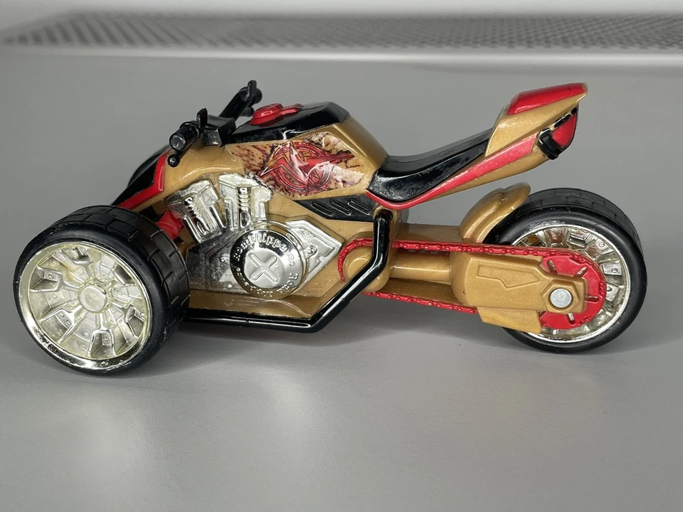 Road Rippers 2012 Trike -fromChrysler Dodge Ram 1500 4X4 set Chrysler motorcycle - Image 3 of 4