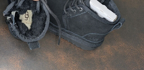 Toddler UGG Neumel II Boot Suede Upper 1017320T Black 100% Authentic Size 8 - Picture 6 of 8