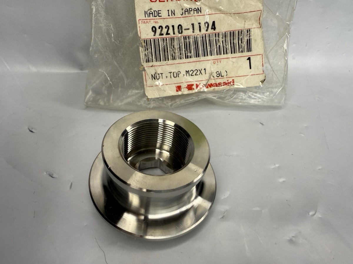 해nul NOS KAWASAKI NINJA ZX12R TOP TRIPLE TREE M22x1.0 STEERING STEM NUT
