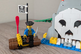 LEGO 6248 Pirates Volcano Island 100% complete retired vintage