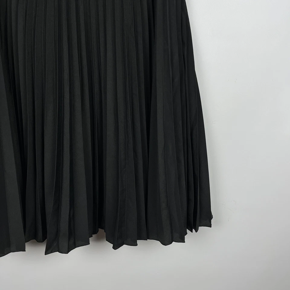 Women’s Burberry Uniform Pleated Midi Skirt Kilt Black Size UK - 8 Designer Rare - Image 3 of 4