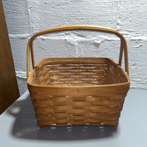 Longaberger 1995 Cake Basket & Protector