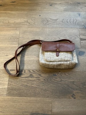 ECOSUSI Brown Faux Leather Woven Shoulder Bag 10'' x 8'' Gold Hardware Medium
