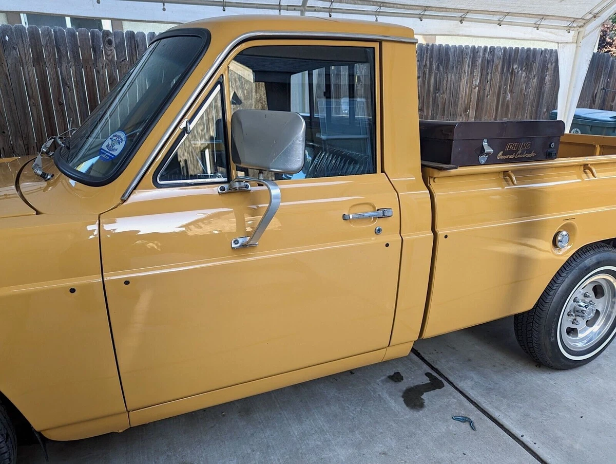 1973 Ford Courier drivers door