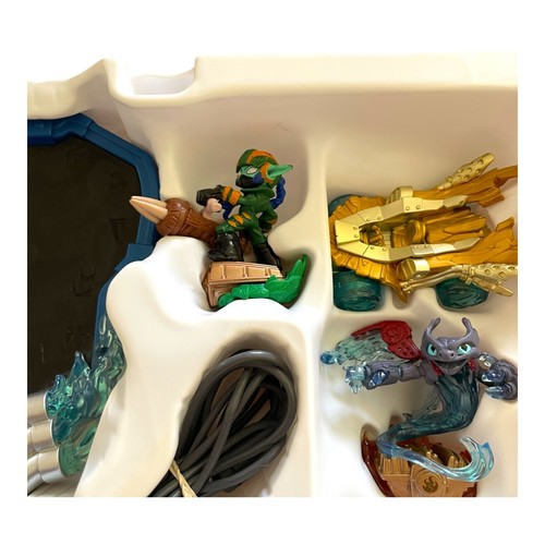 Skylanders Superchargers Starter Pack Sony PS4/PS5 Golden Hot Streak NO GAME 🐙 - Picture 6 of 19