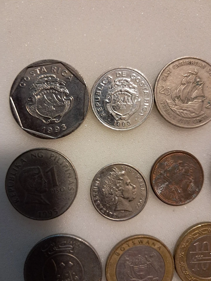 Lot Of 20 Foreign World Coins - Image 2 of 4