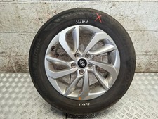 HYUNDAI TUCSON MK3 TL 17" ALLOY WHEEL WITH DAMAGED TYRE 225/60/R17 52910-D7260
