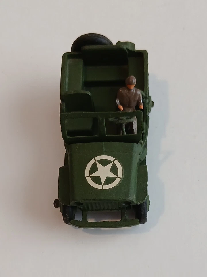 Dinky Toys Military 153A USA GMC Jeep white star 1947-48 - Image 2 of 4