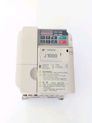 Yaskawa J1000 Dimmer Motor CIMR- JBBA0010BBA 2,2kW / 1,5kW Input 240V 1ph