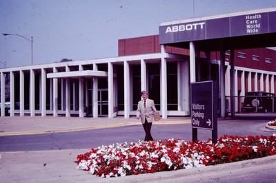 1979 Abbott Laboratories Building Chicago  Kodachrome Slide CJ-C