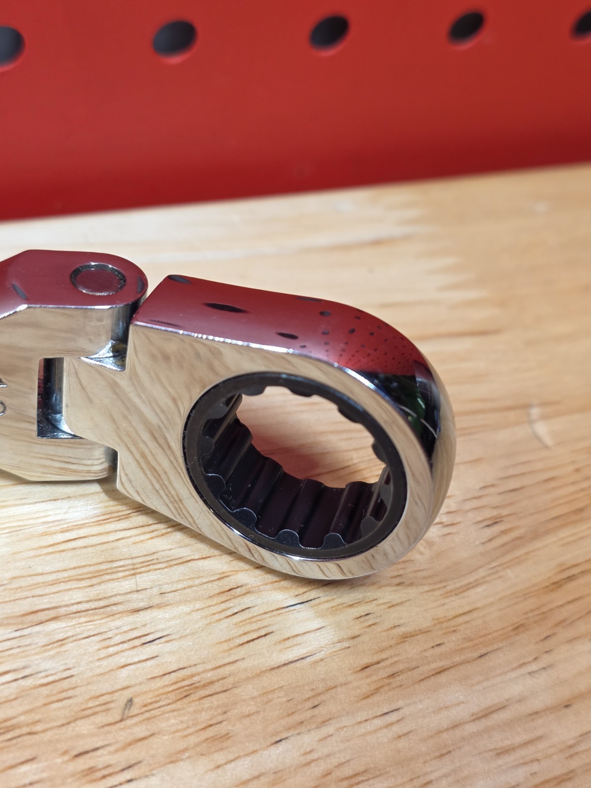 Matco Tools RF19M2 19mm Flex Head 12-Point Spline Drive Ratcheting Box Wrench