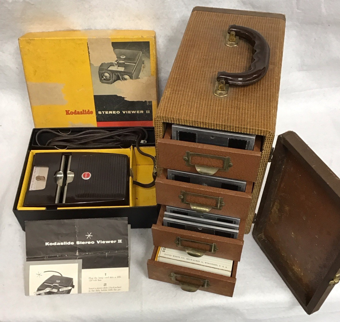 Kodak Kodaslide Stereo Viewer II Kodaslide + Stereo Realist Slide Case