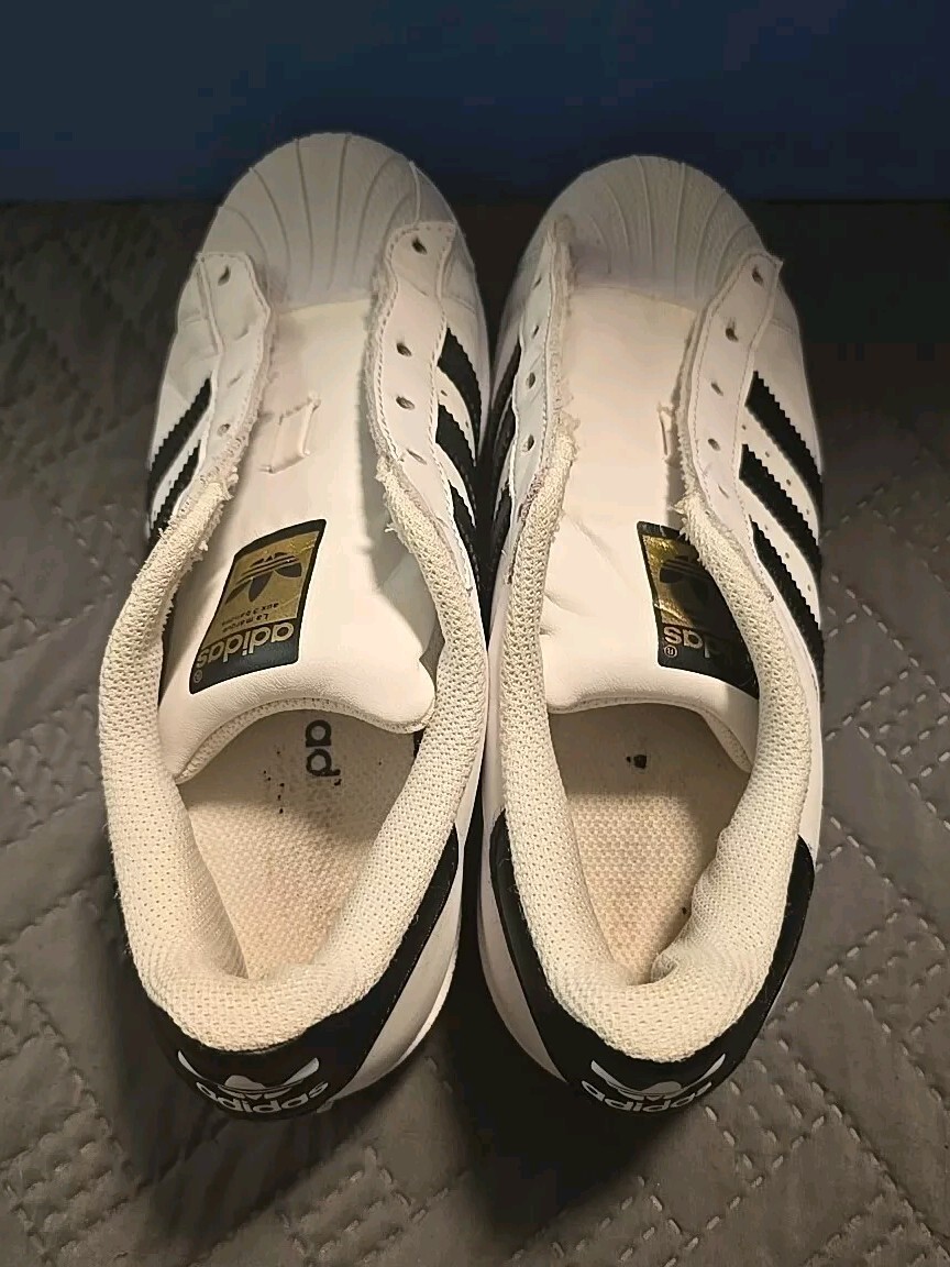 Adidas Originals Superstar Sneaker White Black Women's 6.5 C77124 Gently  Used | eBay
