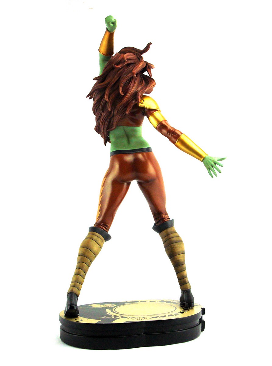 Sideshow Collectibles Savage She-Hulk Comiquette Statue