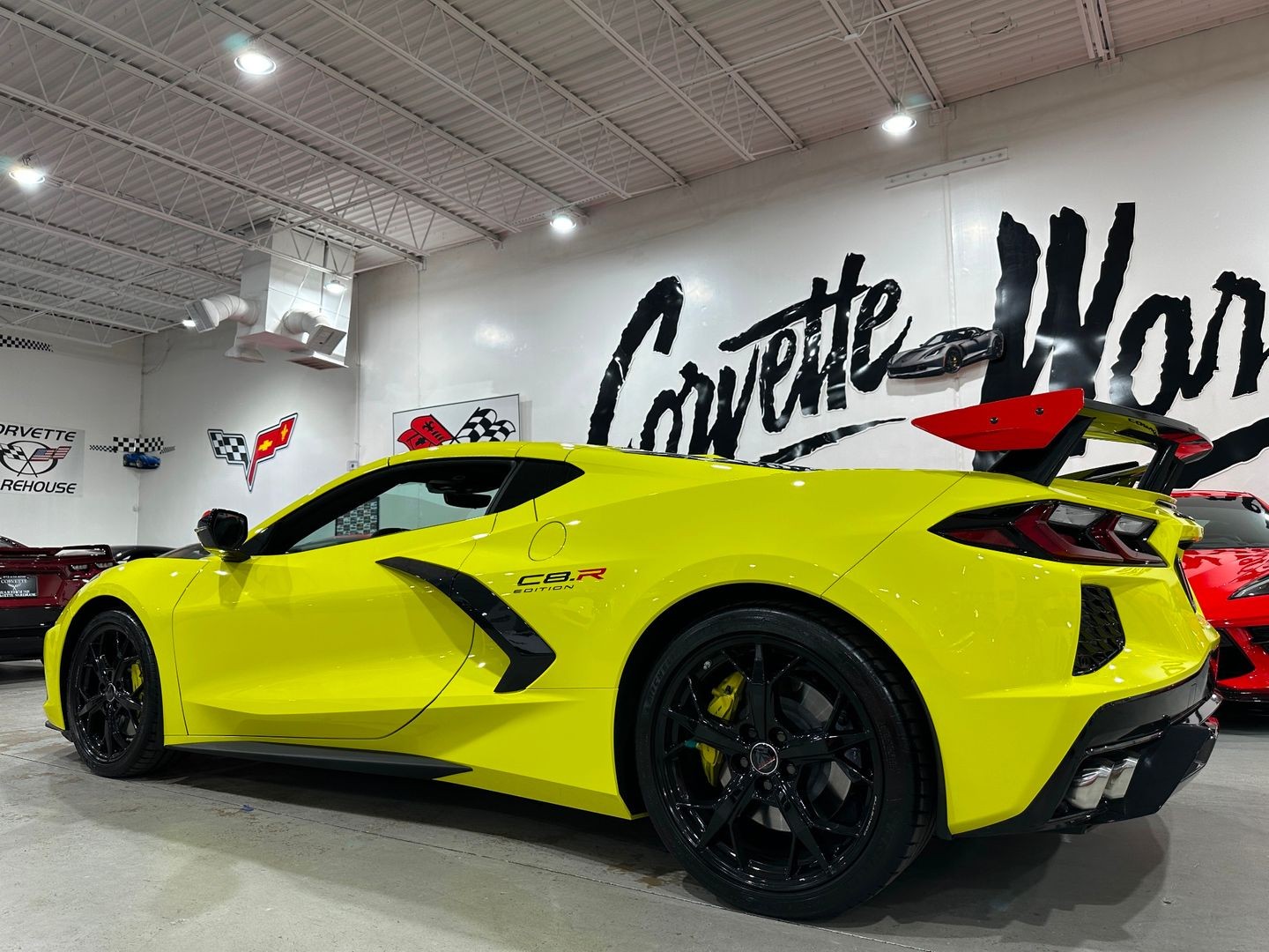 2022 [GD0] Accelerate Yellow Metallic Chevrolet Corvette   | C8 Corvette Photo 9