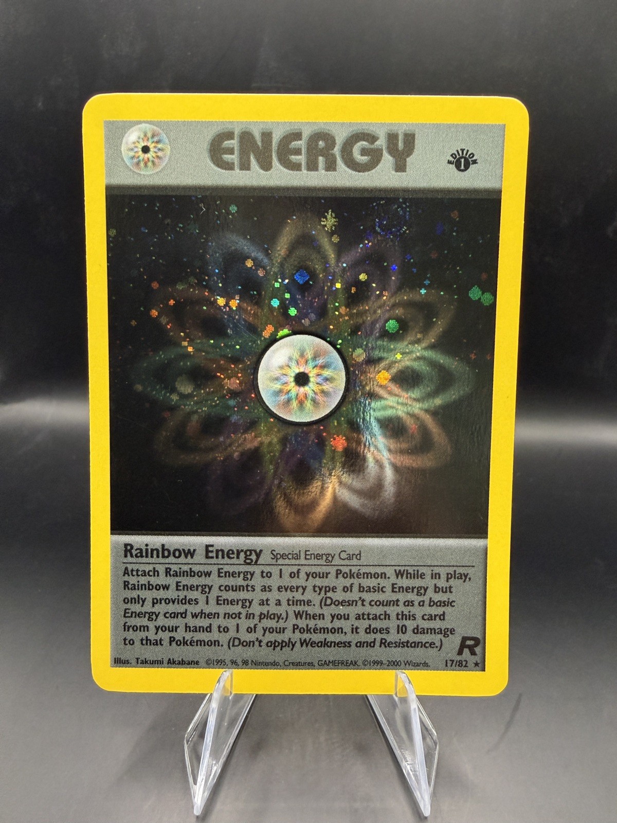 1st Edition Rainbow Energy 17/82 Team Rocket 2000 Holo NM