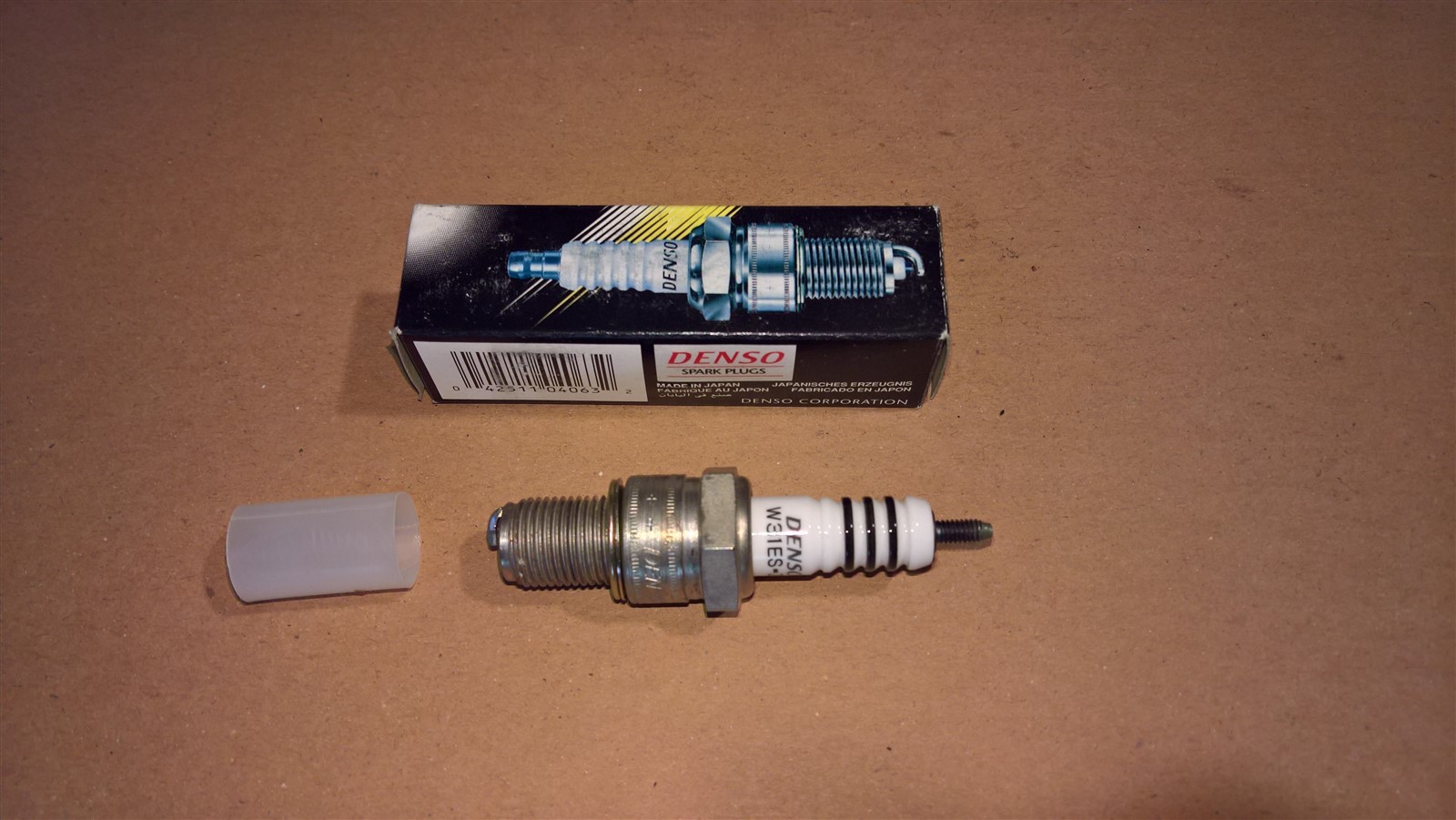 NEW TAKE OFF Denso Spark Plug W31ES-ZU W31ESZU 4063 LESS TERMINAL