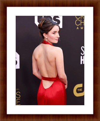 Kaitlyn Dever 8.5 x 11 Candid Color Unframed Photograph Collectable Print