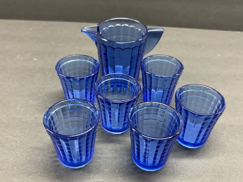 Akro Interior Panel Stacked Disk Children’s Water Set 7 Pieces Cobalt Blue