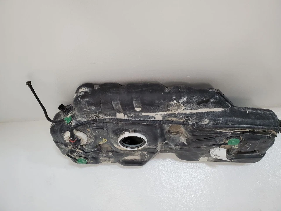 2017-2020 TOYOTA SIENNA Fuel Tank FWD 20 Gallon 7700108100 Foto 2 de 4
