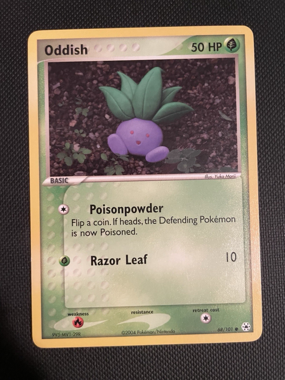 Oddish 68/101 Hidden Legends Regular - NM