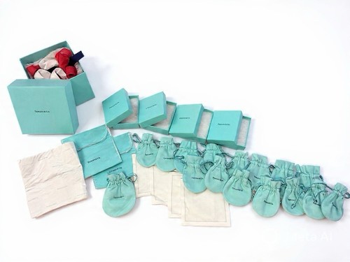 Tiffany & Co. Blue Jewelry Boxes & Pouches Set for Necklace, Bracelet, Ring
