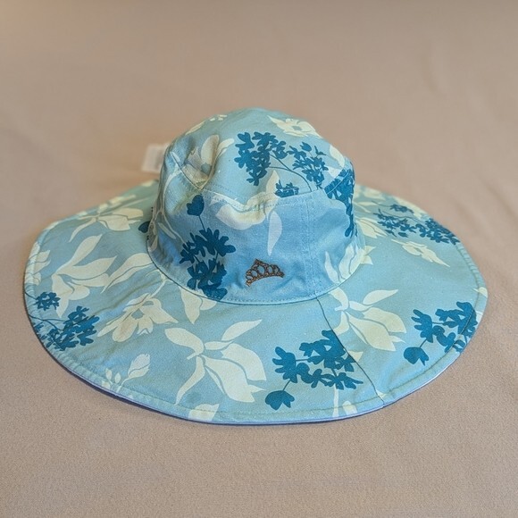 NWT The Princess and the Frog Reversible Hat by Color Me Courtney Disney The Princess and the Frog Reversible Hat by Color Me  main image 3