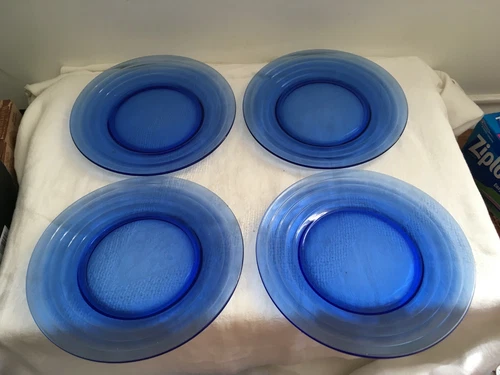 Lot of 4 pc Hazel Atlas Cobalt Blue Moderntone Depression Glass 8" plates 6 of 7