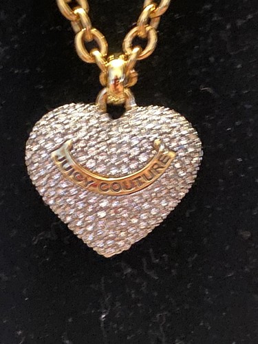 Juicy Couture Gold tone PAVE Heart Necklace 20” long. Over side is gold tone. - 第 3/12 張圖片