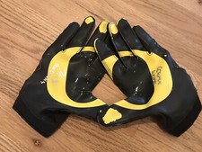Kayvon Thibodeaux Oregon Ducks Game Used Gloves Game Worn Jersey Signed